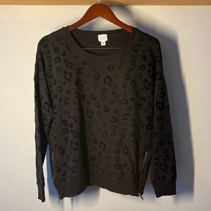 Peyton Jensen black sweatshirt with leopard details